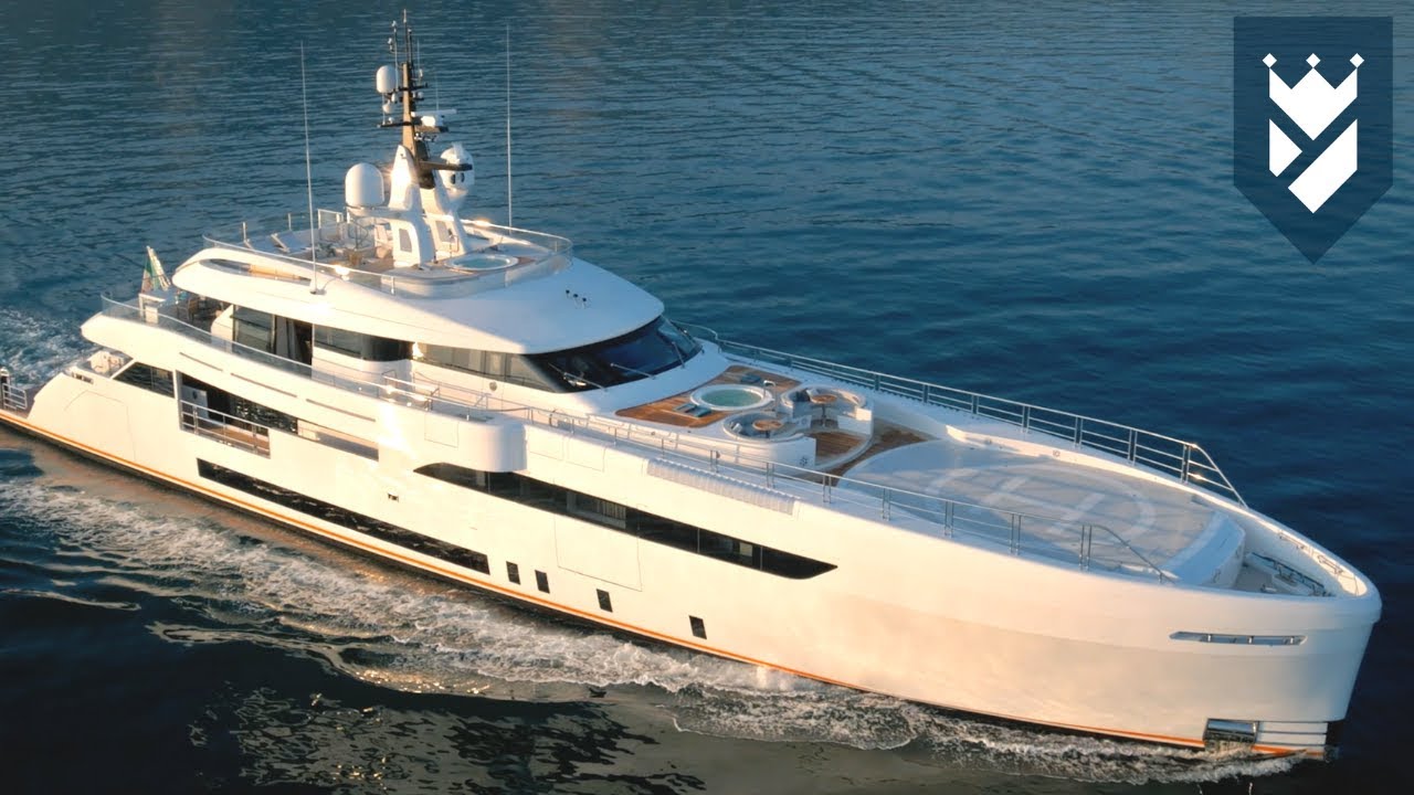 wider 165 superyacht